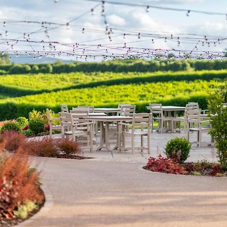 Hotel Three Choirs Vineyards Newent Esterno foto